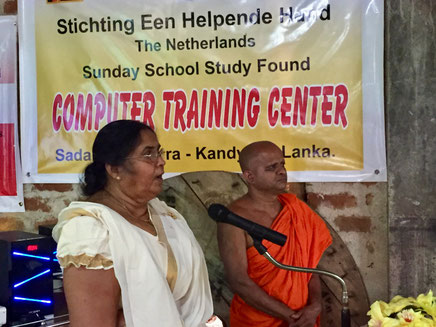 Pannindriya Thero en Sunethra Weerasinghe